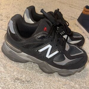 New Balance 9060 Black and Gray Sneakers